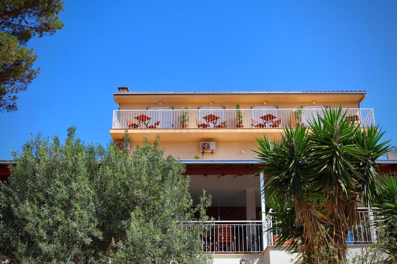 Villa Veli Nova Zavala Bagian luar foto